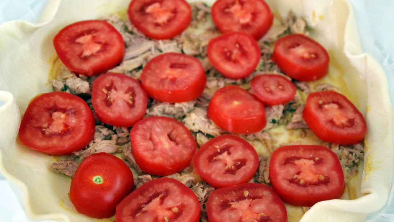 Tuniakovo-rajčinový quiche