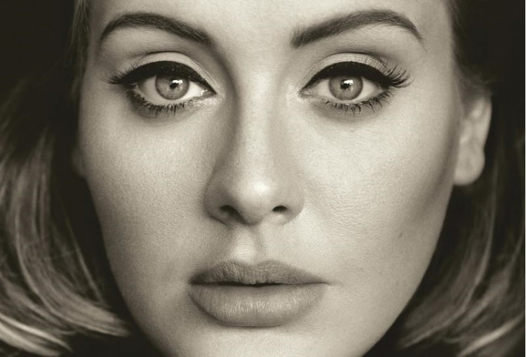 Za tri roky Adele porodila a prestala mať strach zo života. Teraz vydáva svoj tretí album