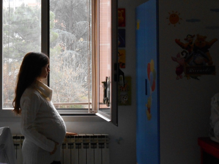 Tehotné ženy sú násilím aj femicídou ohrozené viac. Náznaky sa dajú rozpoznať