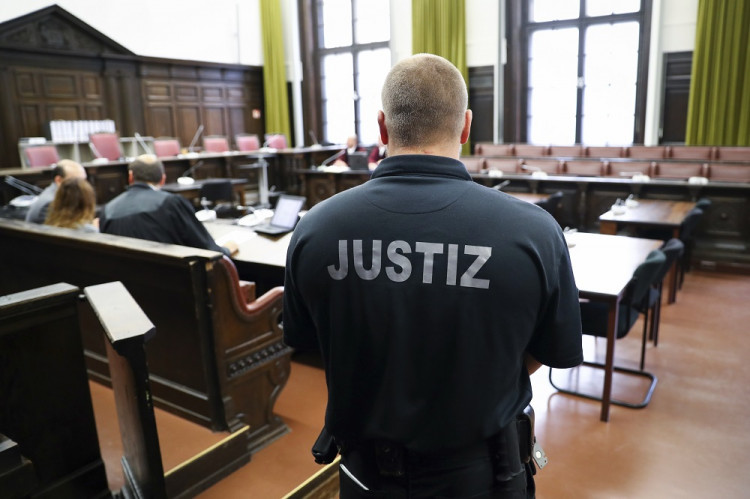 Rakúsky sudca dostal pokutu 7000 eur za návrh orálneho sexu