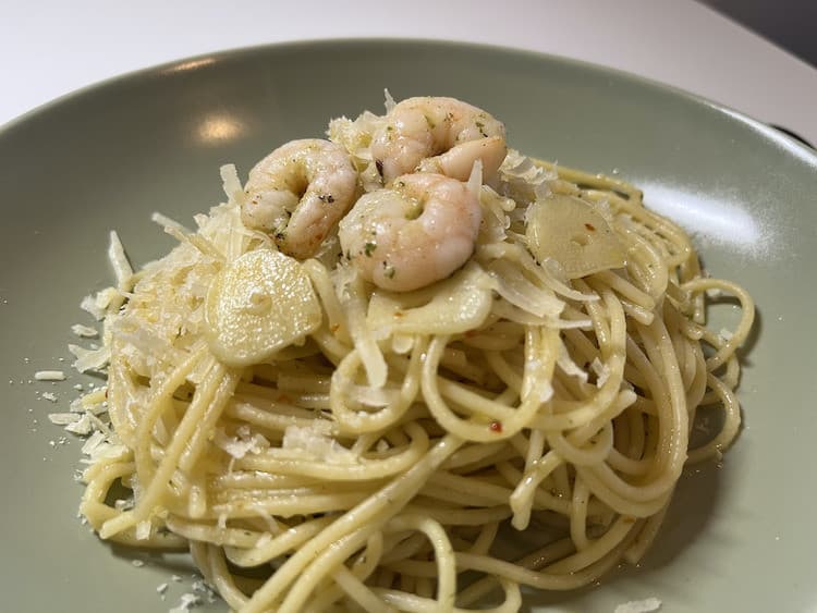 Špagety aglio olio s krevetami