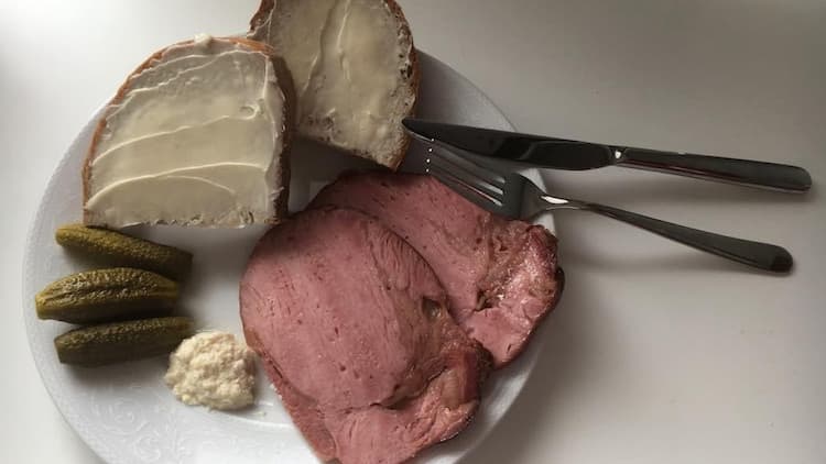 Pečené údené mäso v cestíčku: Ten pravý recept k Veľkej noci