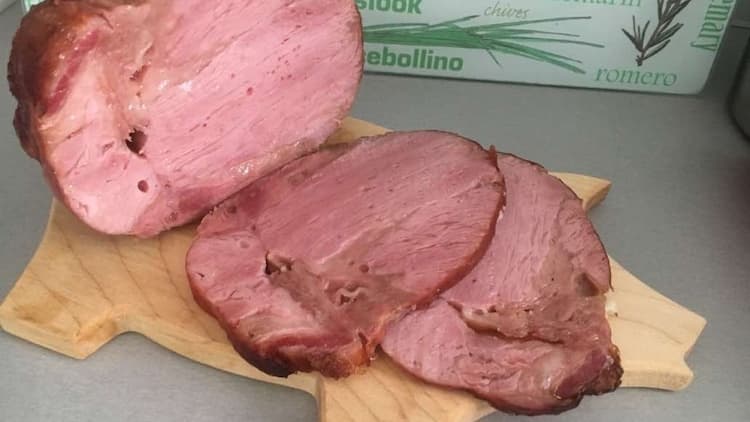 Pečené údené mäso v cestíčku 7. Fotka - Redakcia Žien v meste