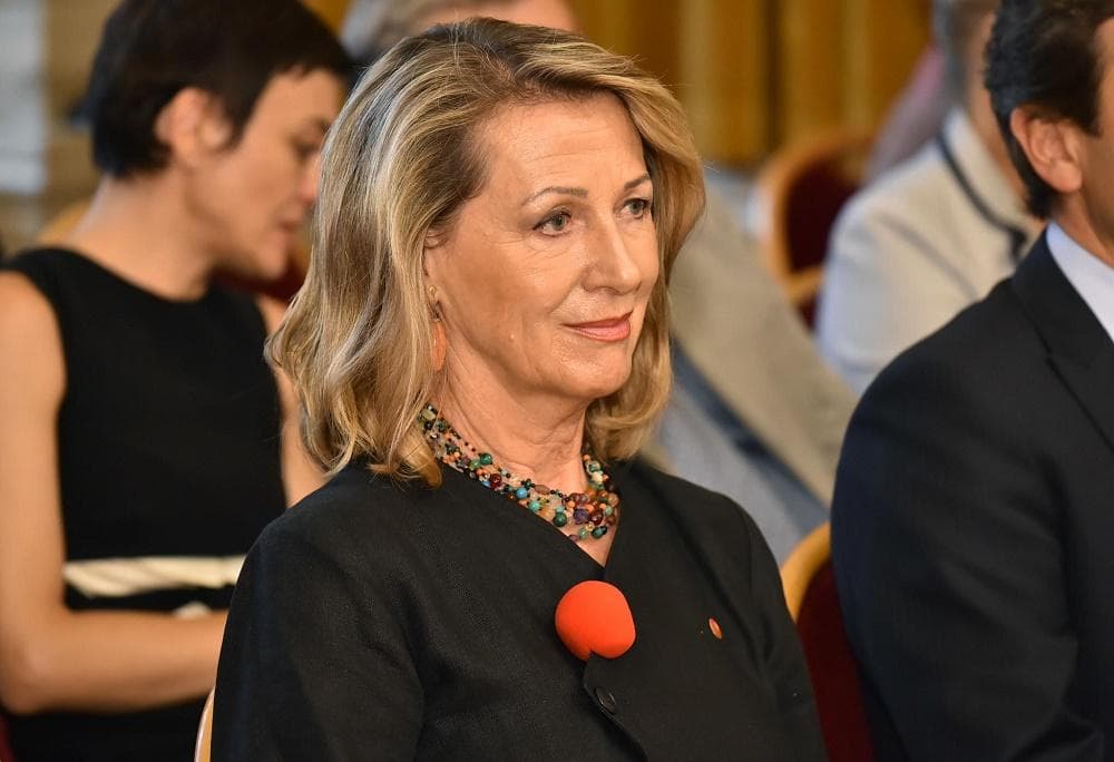 Ako malá nemocnice neznášala, teraz posiela klaunov chorým v 11 krajinách