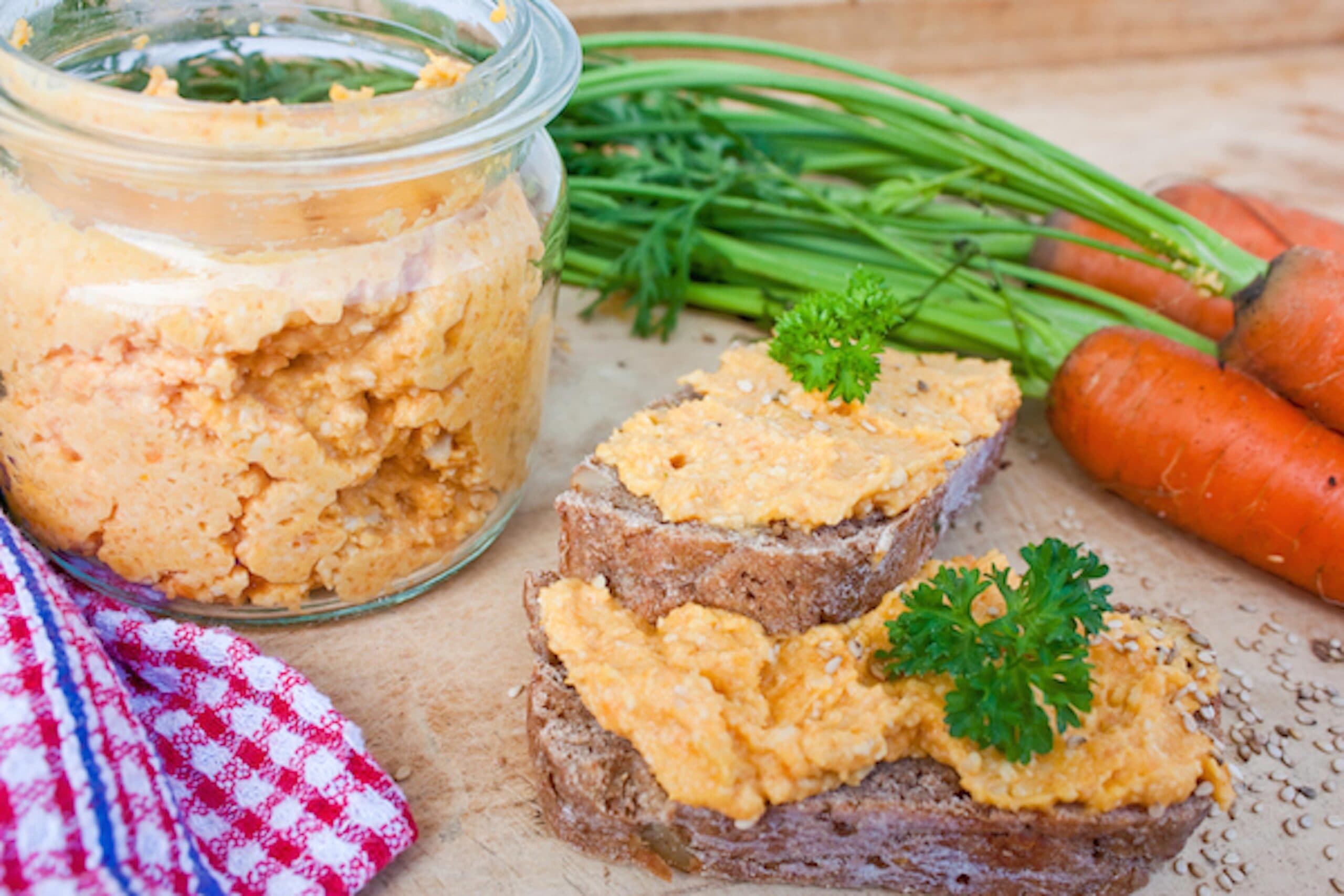Výborná mrkvová nátierka bez masla a syru, zdravý RECEPT