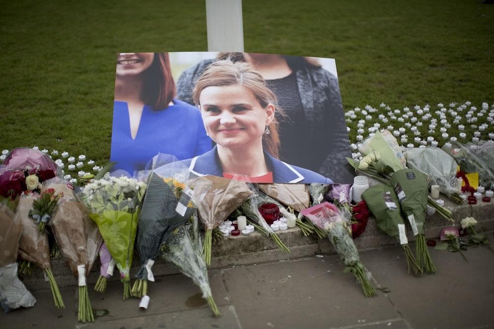 Námestie v Bruseli pomenujú po zavraždenej britskej političke Coxovej