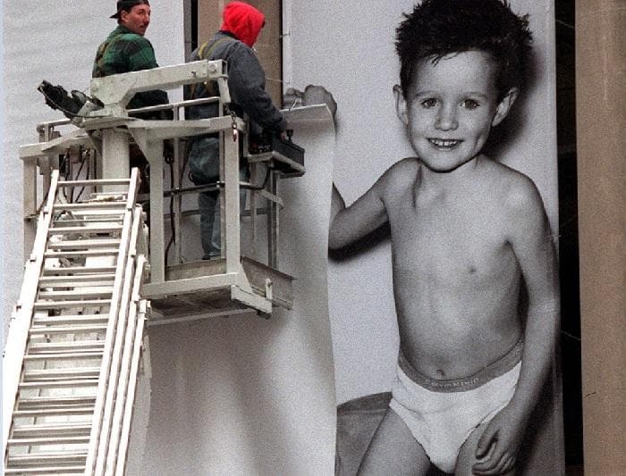 Provokatívny americký návrhár Calvin Klein má 75 rokov