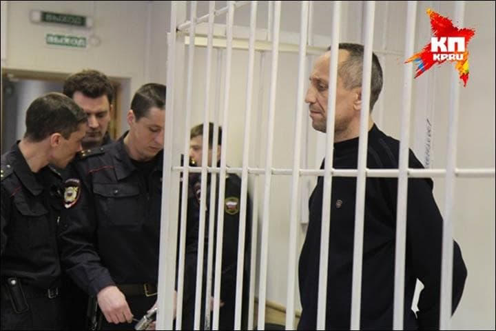 Súdia Michaila Popkova, zrejme najhoršieho ruského sériového vraha žien za sto rokov