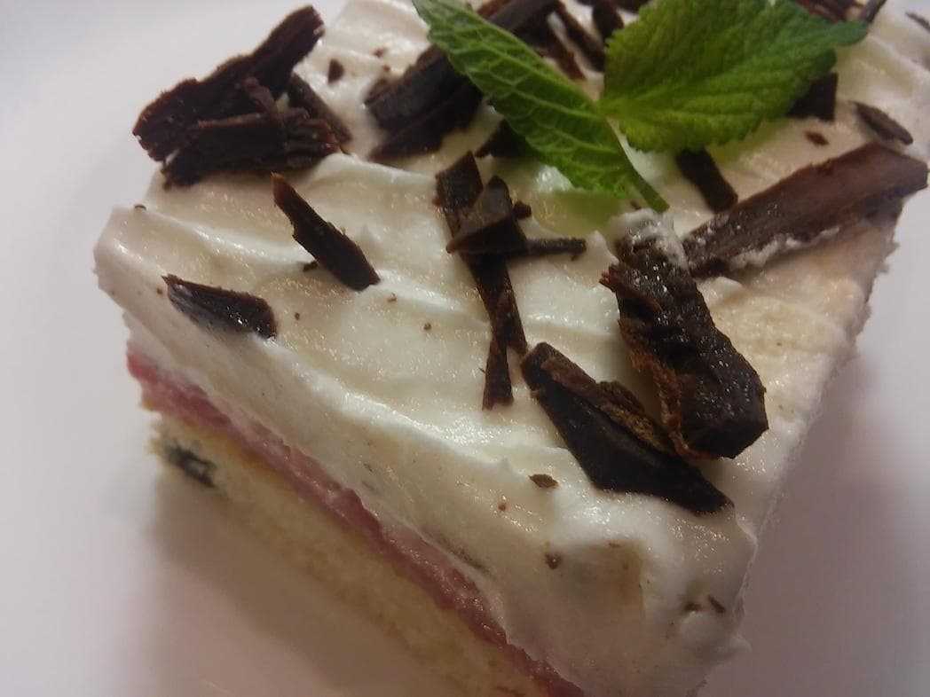 Šťavnatý hrnčekový ovocný koláč, osvedčený RECEPT