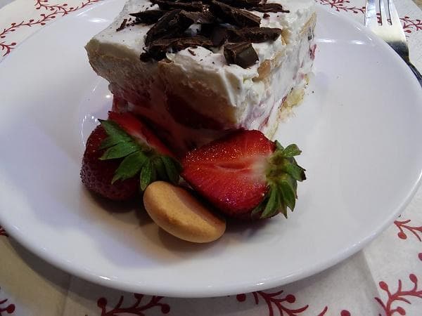 Fantastická nepečená tvarohová torta s ovocím   Top RECEPT