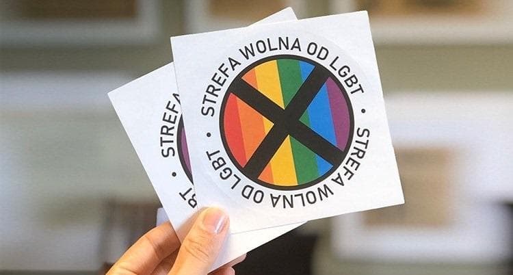 V Poľsku budú rozdávať nálepky proti LGBTI