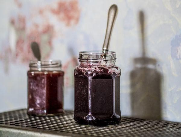 Skvelý višňový džem, tradičný RECEPT z knihy Tak ma mama naučila