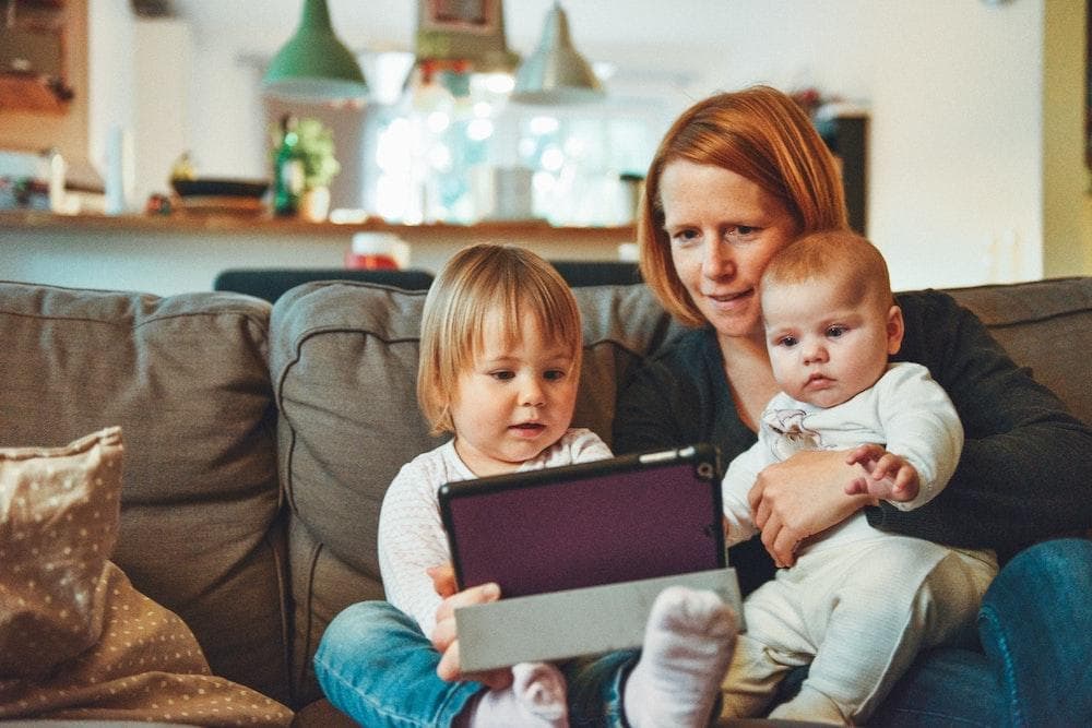Home office: Takto prežijete prácu z domu (tipy a triky pre rodičov)