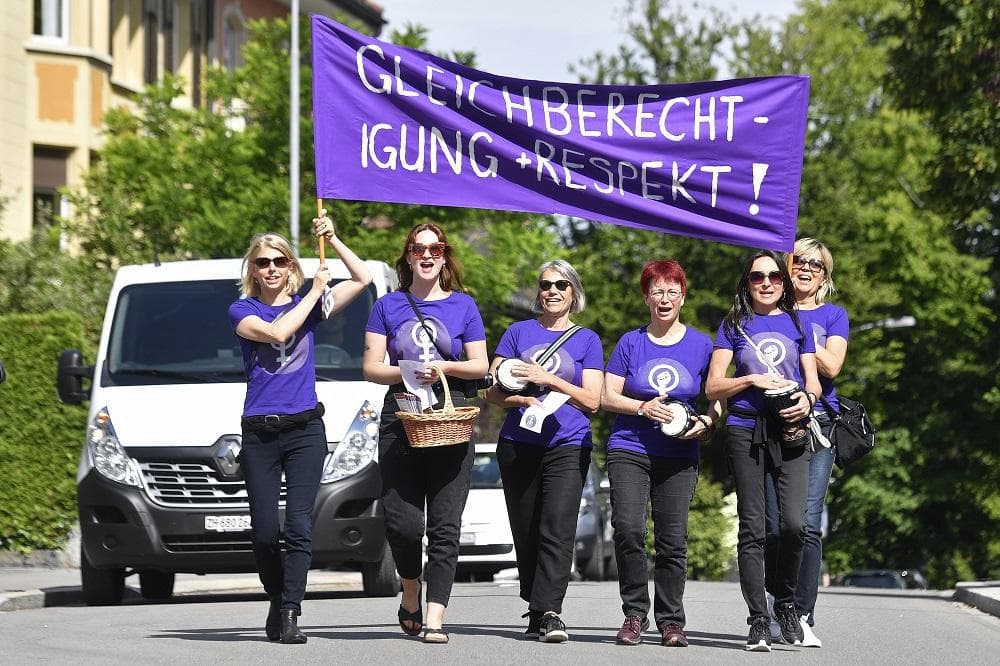 Pred 50 rokmi Švajčiari priznali ženám volebné právo. Ako poslední v Európe