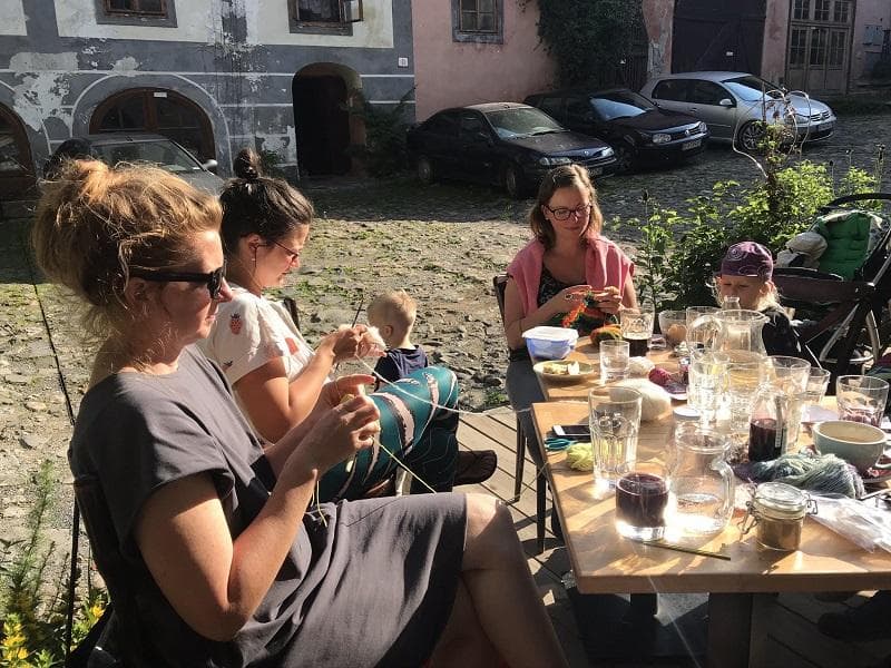 Štrikovanie nie je nuda. Hrdinky s ihlicami menili dejiny