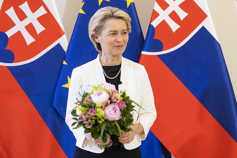 Tím šéfky EK von der Leyenovej obhajuje jej let Viedeň – Bratislava