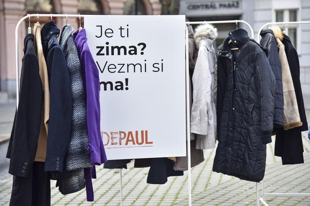 Ako uľaviť svedomiu? Facebook a ľudia bez domova