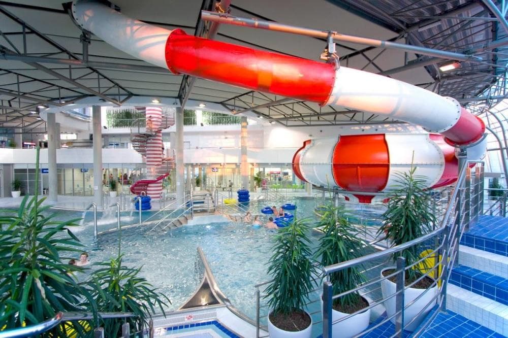 Najlepšie aquaparky na Slovensku a v Česku, ktoré si s deťmi užijete