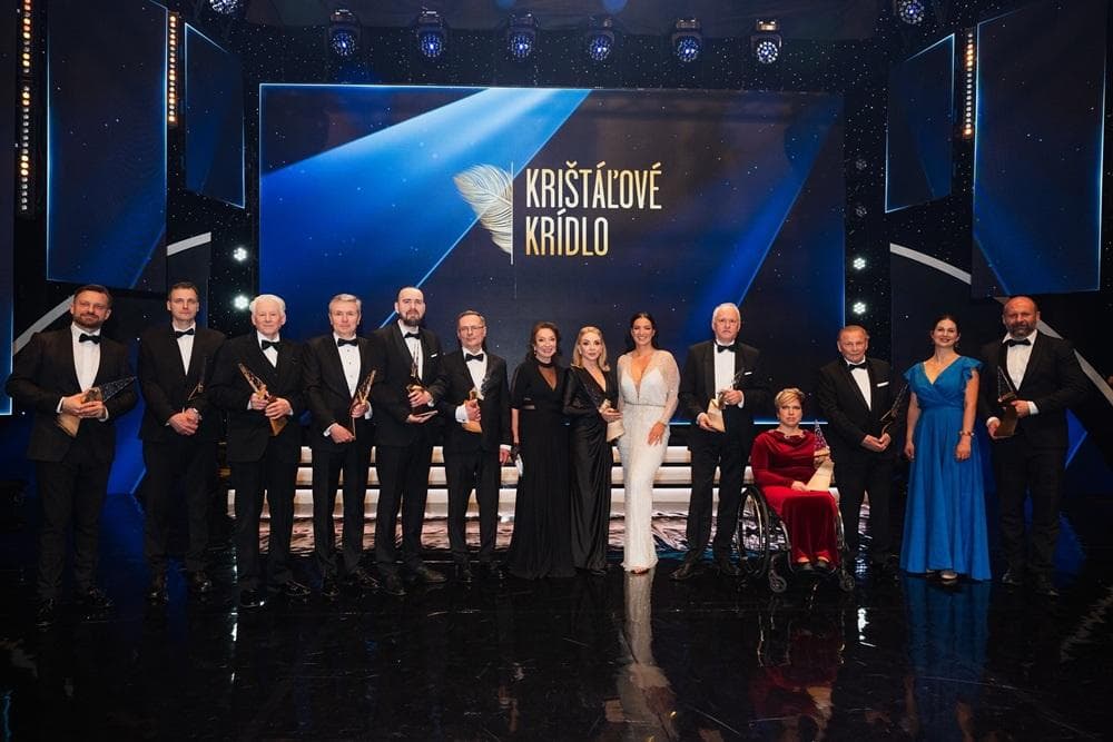 Krištáľové krídlo 2024: Cenu získalo 9 mužov a 2 ženy. Mimoriadnu cenu dostala Zdena Studenková