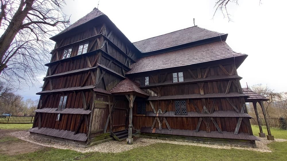Cestovanie vlakom po strednom Slovensku: 9 čarovných miest, ktoré sa oplatí vidieť