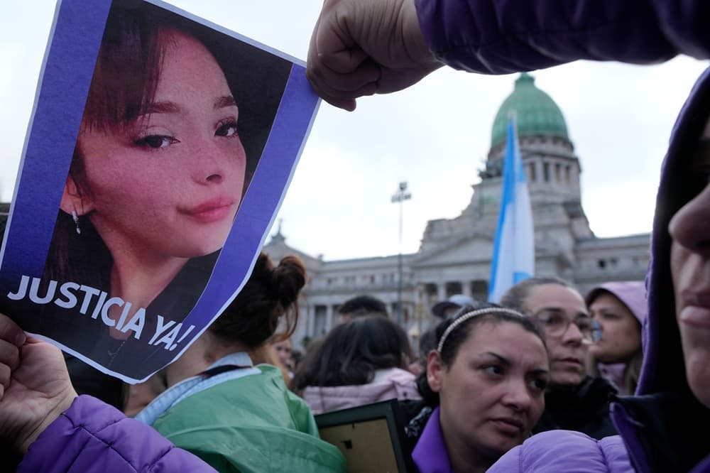 Tri mladé ženy umučili na smrť. Argentínčania vyšli do ulíc