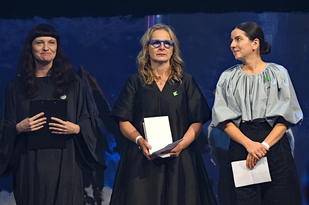 Biela vrana 2025: Získali ju odvolané zamestnankyne SNG, psychológ Anton Heretik a za odvahu Otto Šimko