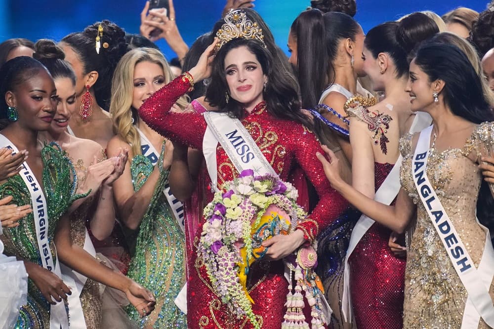 Miss Universe 2025 je Fatima Boschová, ktorá sa nebála postaviť organizátorovi súťaže