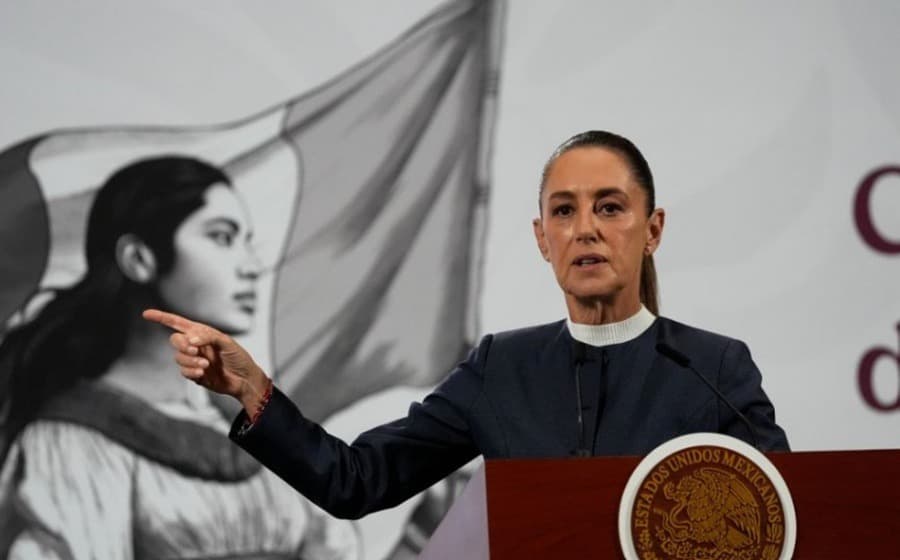 Muž obchytkával prezidentku Sheinbaumovú, mexické ženy to zažívajú často