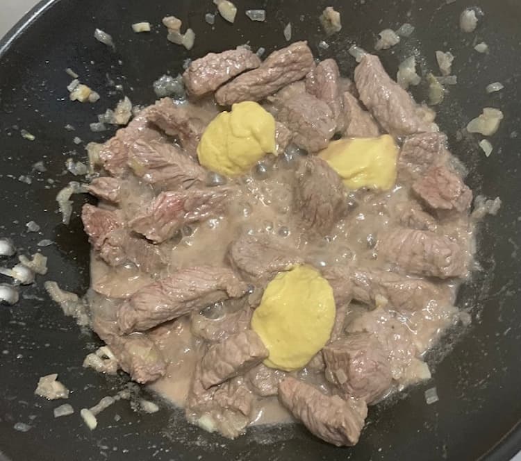 Hovädzí stroganov 3. Fotka - Andrea Bunčeková
