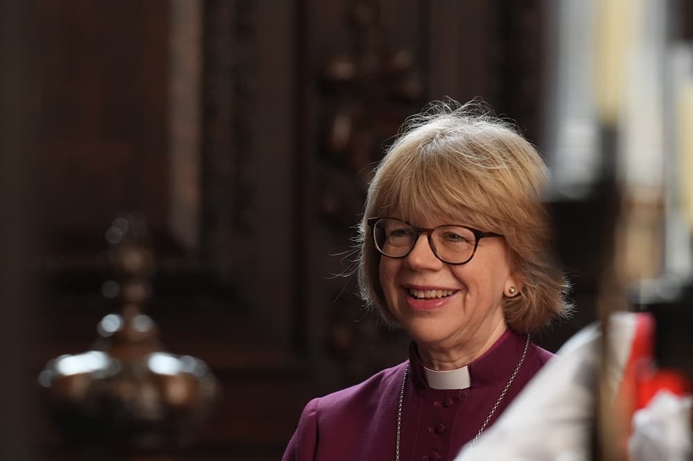 Je to odkaz ženám, že nič nie je nemožné, hovorí prvá anglikánska arcibiskupka z Canterbury Sarah Mullallyová