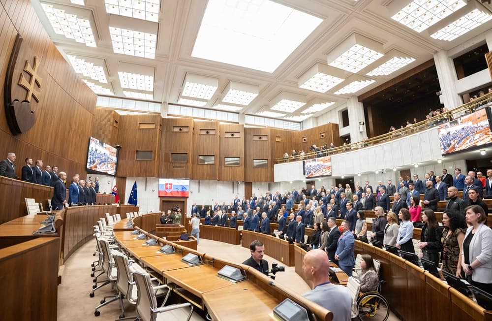 Parlament sa odmietol zastať žien