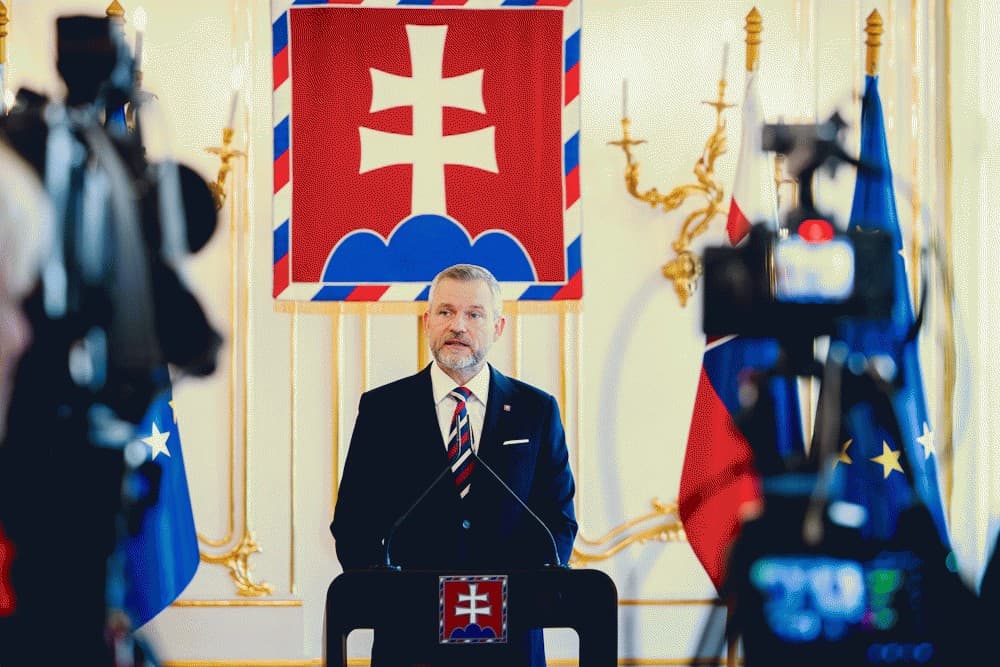 Prezident vyhlásil referendum bez otázky o predčasných voľbách