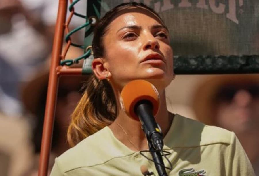 Takéto zápasy by mal rozhodovať muž, povedal tenista na Roland Garros. Dostal vysokú pokutu