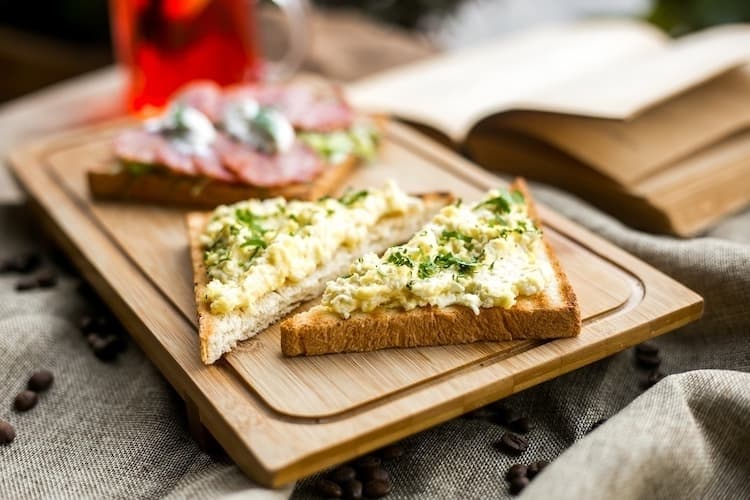 Vajíčkovo šunková nátierka. Fotka - Redakcia Žien v meste