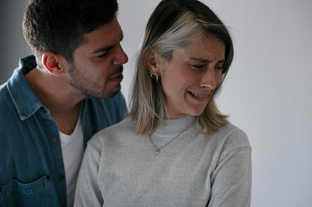 Násilie na ženách: Problém vo vzťahu vzniká, keď je správny len jeden názor