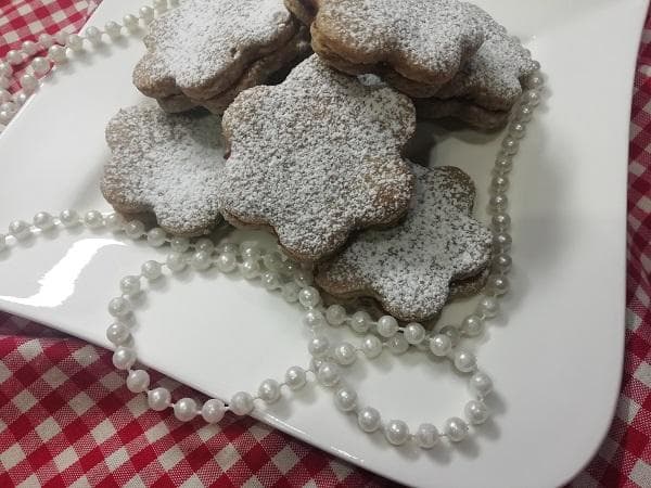Tradičné špaldové linecké koláčiky s orechami, zdravší recept