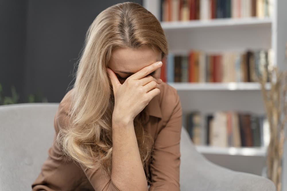 10 najčastejších príznakov perimenopauzy, ktoré ženy prehliadajú