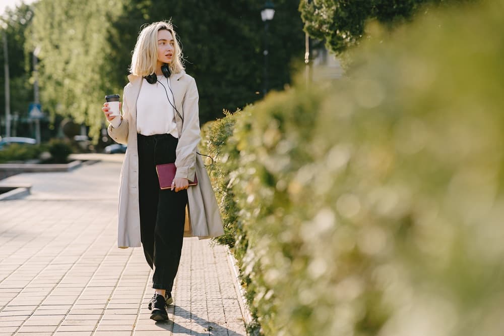 Hot girl walk: Trend z TikToku, ktorý ženám vracia sebavedomie aj pokoj v hlave