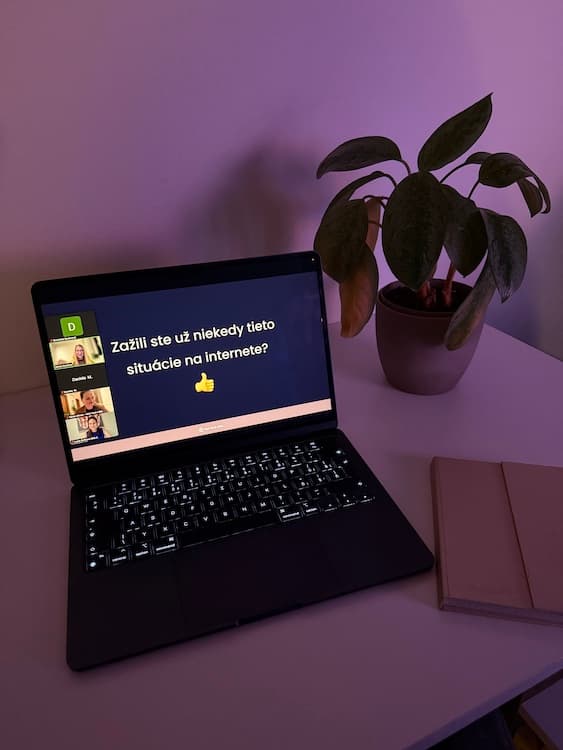 Ukážková online lekcia mala úspech. Fotka - archív Mini Tech MBA