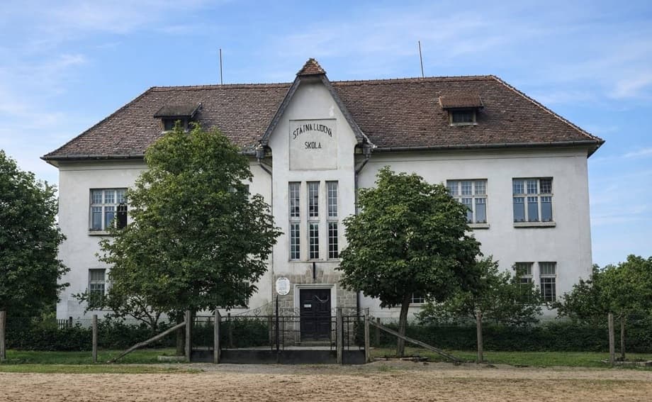 Nevážne vo vážnom svete: VÉ ŠTVORKA v Trávnici