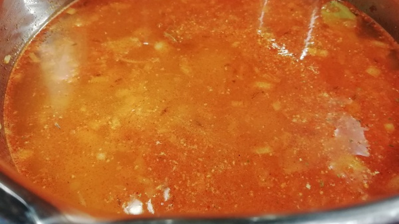 Fazuľová polievka na kyslo