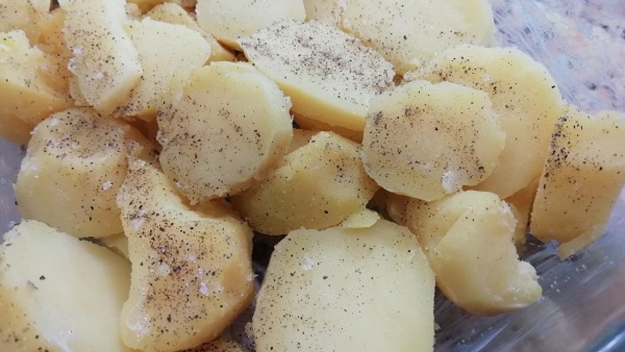 Zapekané zemiaky s bryndzou