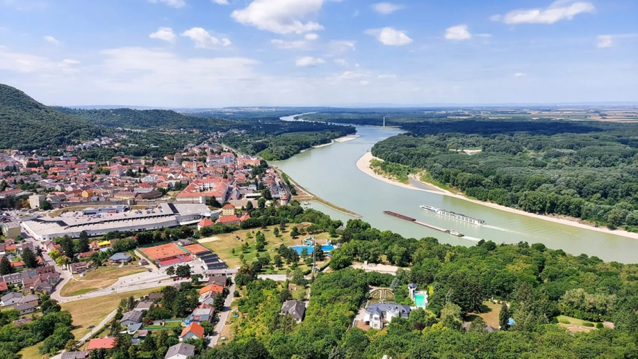 Braunsberg, Hainburg