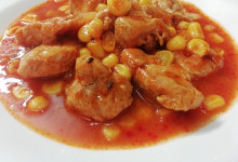 Kuracie soté s kukuricou a kečupom