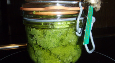 Špenátové pesto