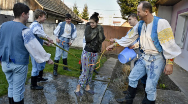 šibačka, veľká noc