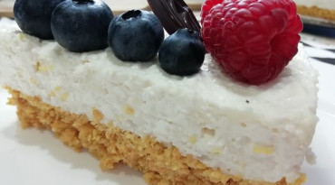 Nepečený tvarohový cheesecake