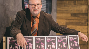 Wojciech Dutka, Čierna a purpurová