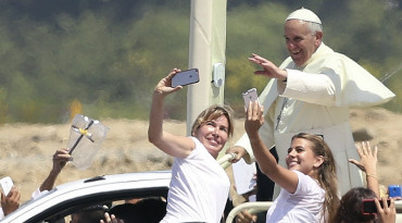 pápež František, ženy