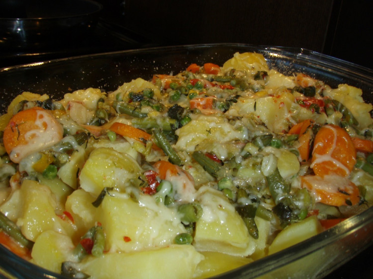 Najlepšie zapekané zemiaky so zeleninou a syrom, osvedčený RECEPT